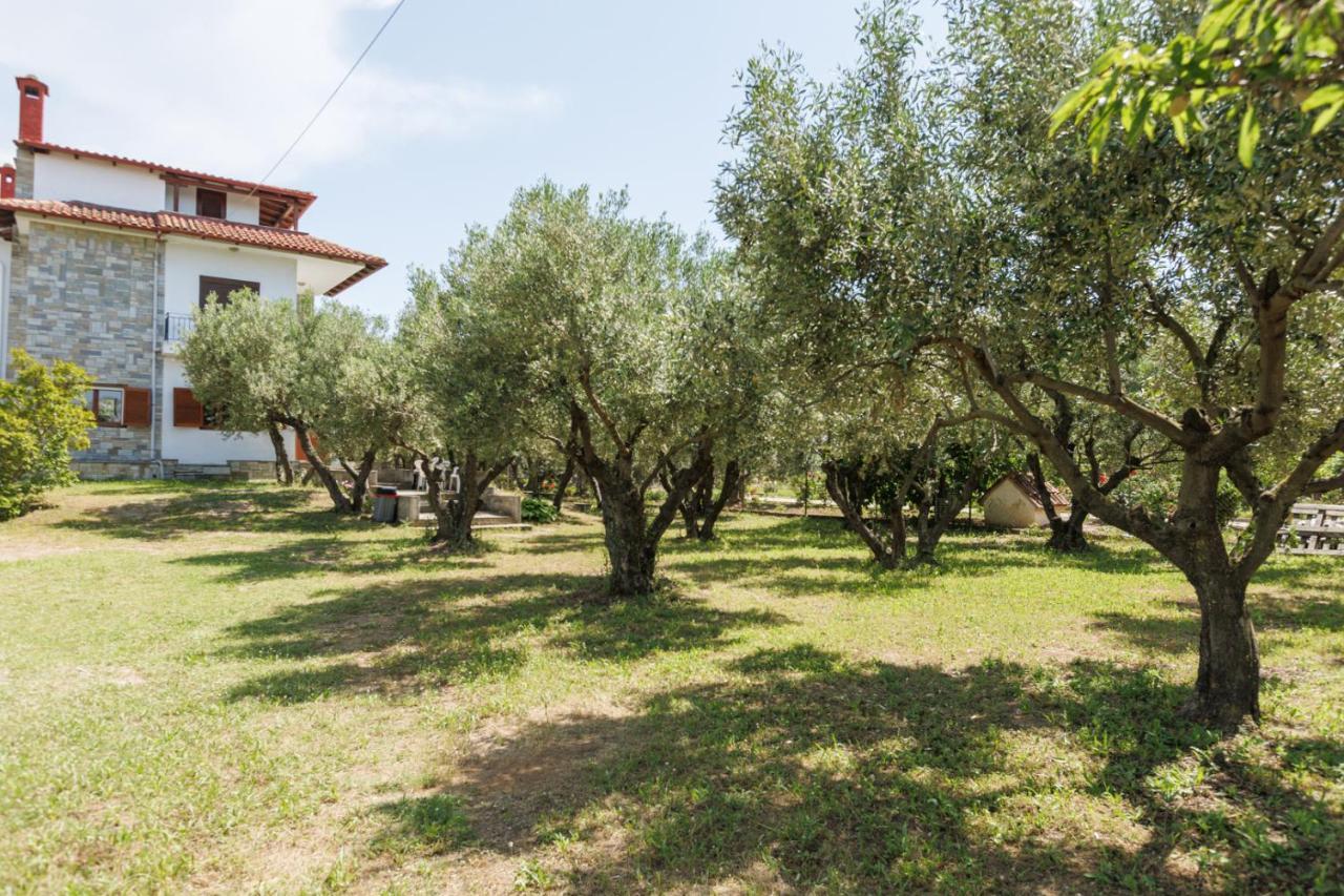 Large Home Near Potamos Beach Epanomi Exterior photo